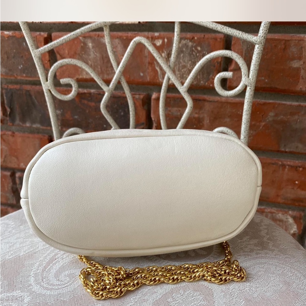 Bechamel Vintage Crossbody Bag - Picture 2 of 4